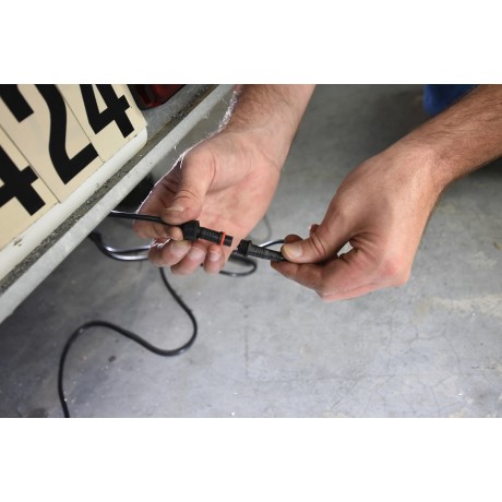 12/24V LED MODEL 37 PLUG AND PLAY TRAILER LAMP KIT BOXED