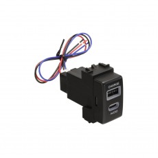 USB-C PASSTHROUGH & USB CHARGE SOCKET NISSAN 21MM X 36MM